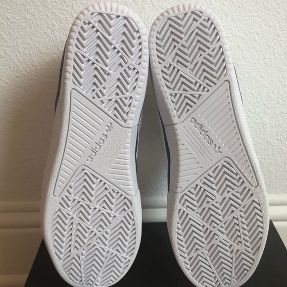 adidas Tyshawn White Shadow Navy - Picture 8 of 8